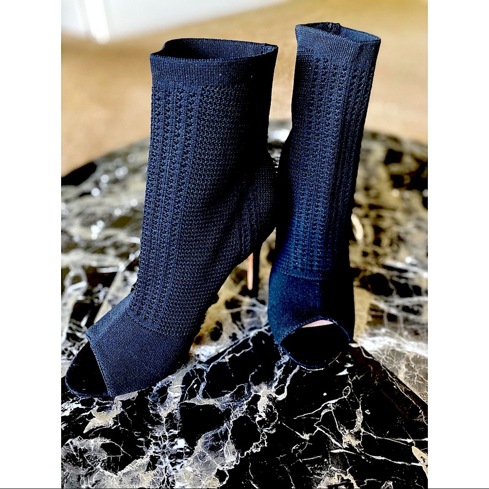 Black peep toe sock Heel 🖤